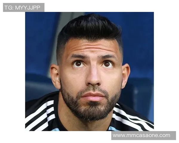 足球明星门将何塞的全名及其职业生涯成就分析